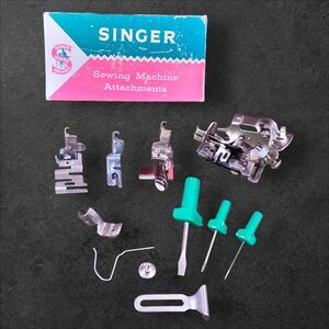 Vintage Singer Sewing Machine 6 Attachments Box Screwdrivers Thread Guide